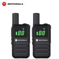 【2 PCS】Motorola T82(1-10km) วิทยุสื่อสาร กำลังไฟ10W 9800mAh Mini UHF 400-520Mhz Two Way Radio กันน้ำ