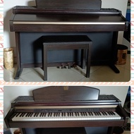 Piano Yamaha Clavinova