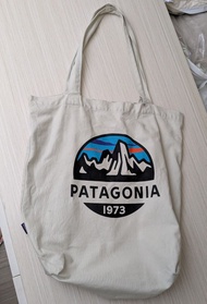 Patagonia tote bag
