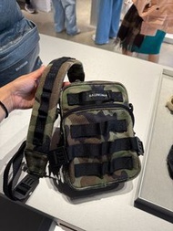 🈹Balenciaga Army Crossbody