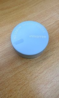 Innisfree no-sebum mineral powder 礦物控油碎粉/碎粉/蜜粉