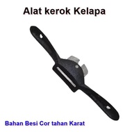 PENAWARAN MENGGIURKAN KEROKAN KULIT KELAPA ALAT KEROK KELAPA