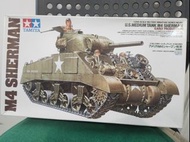 TAMIYA 1/35 M4 Sherman 軍事坦克模型 田宮。雙星。二手軍事模型