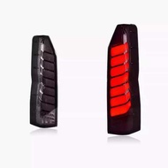 Antares | ชุดไฟท้ายหลังตลาด สำหรับ Hiace 300 ปีโมเดล 19-25 LED ไฟเลี้ยวไหล