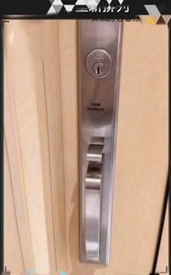 家居裝修必然之選  新屋裝修 翻新 入伙 名牌 BONCO 不銹鋼大門鎖 木門鎖 機械鎖 確保家居保安平安  換一把型格 不銹鋼色  BONCO 門鎖中之名牌 堅固紮實  防盜好幫手 手工精細  包原