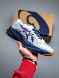 ASICS Novablast 3