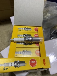 หัวเทียน(NGK)แท้ D8EA Wing,Phantom,Centaur สำหรับรุ่น HONDA