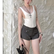 BY.Y Low-Rise Khaki Shorts Low-Rise Short Trousers