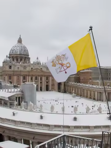 90x150cm The Vatican City Flag Christianity Cross Church Yellow White Vatican Flag High Quality