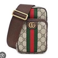 Gucci胸前包2025新款