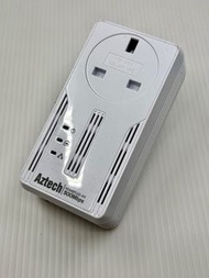 Aztech HomePlug AV 500Mbps AC Pass-Thru Ethernet Adapter + HomePlug AV 500Mbps Dual-band Wi-Fi Exten