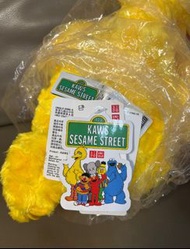 全新有牌 芝麻街 公仔 Kaws x UNIQLO