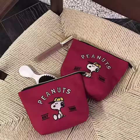 Vintage Red Canvas Zipper Cosmetic Snoopy Bag Embroidered Pattern Makeup Pouch Portable Toiletry Sto
