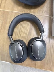 Bowers & Wilkins Px8 無線降噪耳機
