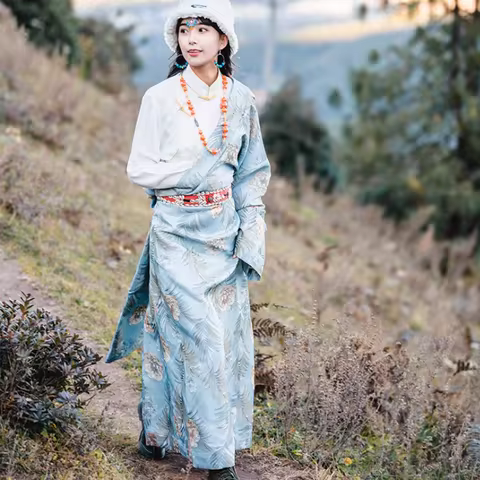 Xizang Women's Xizang Costume Kangba Tibetan Robe