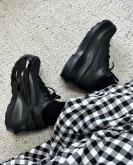 《黃金碼38.5黑色現貨》 2024最新Comme des garcons X Salomon sneakers 厚底波鞋 黑白2色 CDG