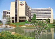 DOUBLETREE BY HILTON HOTEL OAK BROOK