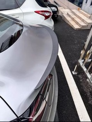 Tesla model 3 /Y performance 碳纖尾翼