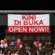 BANNER KINI DI BUKA Size pilihan 4'x2' / 6'x3' / 8'x4' (Material Tarpaulin 320gsm)