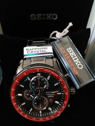 Seiko 黑紅離子電鍍鋼錶