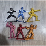 5-Color Ranger 6-Piece Vintage 90s Toys With Free Snacks