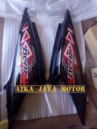 Cover Body Honda Beat Karbu Warna Hitam tahun 2011 + Striping