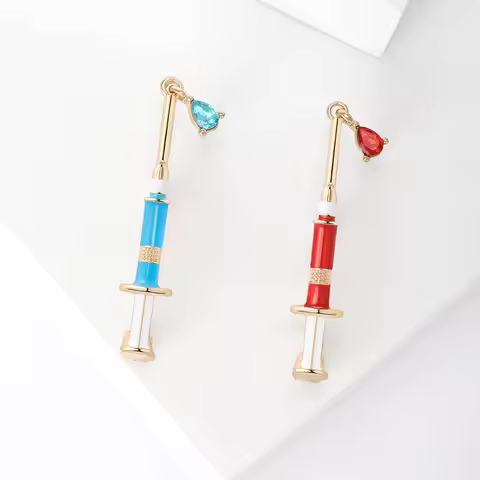 Fashion medical syringe brooch, red blue crystal pendant, medical badge, doctor and nurse jewelry