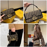 Baguette Canvas baguette baguette Shoulder Messenger Bag Underarm Bag Female Bag