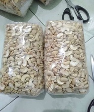 Kacang Mede Patahan Mentah 1kg
