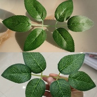 huhe Lianjing ใบกุหลาบเทียม10/30/50ชิ้นสีเขียวดอกไม้กุหลาบปลอมใบไม้งานประดิษฐ์ DIY