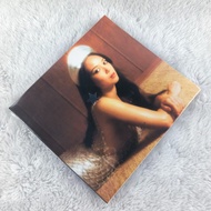 J784 Laufey Bewitched CD Album Digipak 2023 Jazz Pop C0103