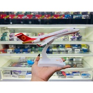 Display aircraft model with alloy base and removable wheels, size 24cm, ARJ Chengdu C909 MB24006 ser