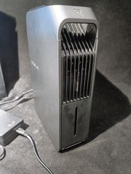 衣櫃抽濕機 迷你抽濕機，有臭氧殺菌功能，大小30 x 7.5 x 20cm, futurelab,stermidi 殺菌除濕機 小空間使用60W 220v