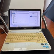Fujitsu 手提電腦 LH772 Core i7