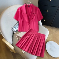 ชุดสูทสีชมพูแขนสั้นชุดกระโปรงจีบขนาดใหญ่สำหรับผู้หญิง