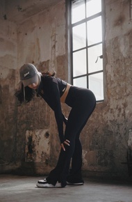 【V形腰線】翹臀彈性緊身褲/瑜珈褲/運動褲 - 喇叭款