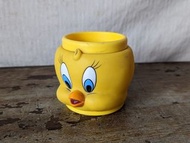 1992年 Konica：華納卡通崔弟鳥造型塑膠杯（Tweety Bird、翠迪鳥、樂一通）—古物舊貨、懷舊古道具、復古擺飾、早期民藝、美式卡通玩具收藏