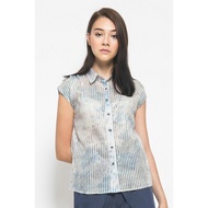 Sophistix Dylan blouse In Blue And Cream Print