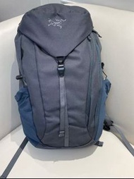 arcteryx mantis 20L size 30-18.5-54cm