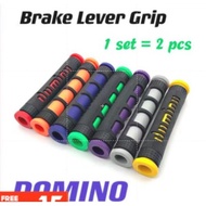 BRAKE LEVER RUBBER / SPONGE / GRIP DOMINO UNIVERSAL Y15 / RS150 / LC135 [ 2PCS ]