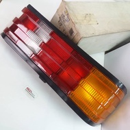 W201 190E Tail Lamp unit Right / Left Italy Fifft F13.04.1.770 / 771 combination rear light Mercedes