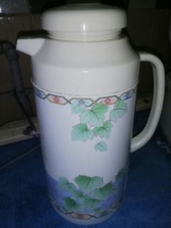 Tiger vacuum flask 虎牌熱水壺