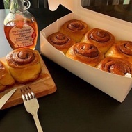 Sourdough Cinnamon Rolls with Organic Maple Syrup | 6 pcs | 4 pcs