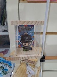 香港警察180周年公仔+防塵盒一只