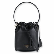 PRADA 女士三角形Logo皮革迷你水桶包