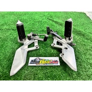Front Footrest Set Cbr250 cbr300r cb300f Beautiful New Condition Ready To Use