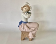 Lladro NAO 大擁抱女孩和小狗雕像 1987 年復古