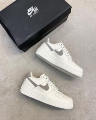 Nike air force low LXX奶油格紋斷勾