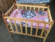 Adjustable crib with uratex foam