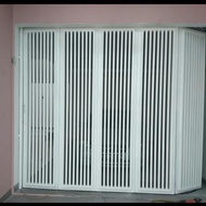 Pintu garasi minimalis besi holo custom 088294535249
